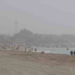 В связи плохими погодными условиями власти Дубаи закрыли все пляжи