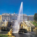 В конце апреля в Петергофе открывается сезон фонтанов